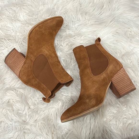 Steve Madden Addy Cognac Suede Booties 